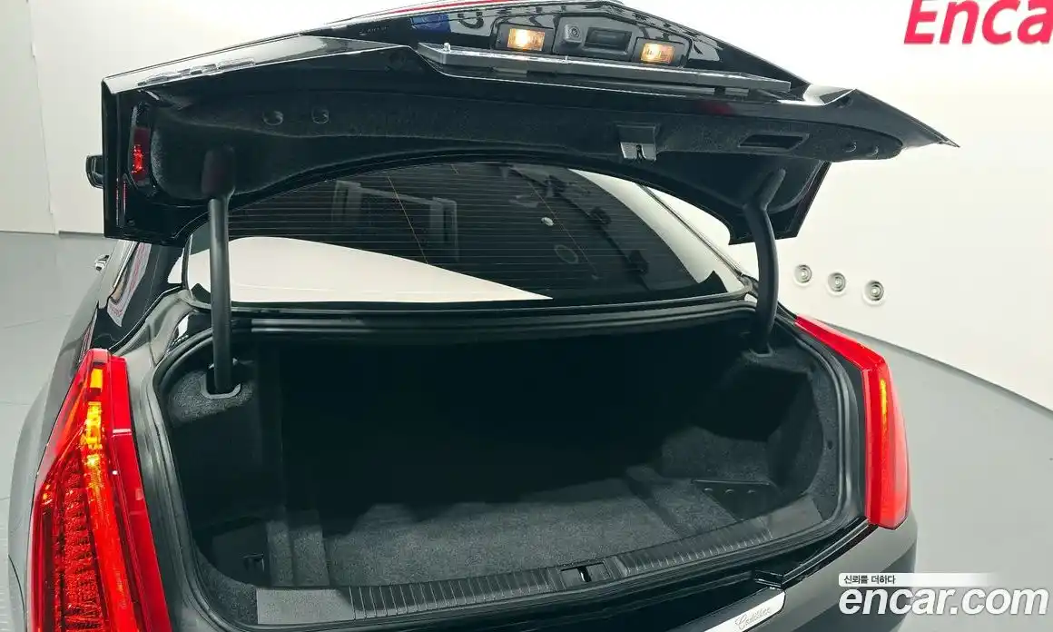 Cadillac ATS 2015 2.0 Автомат в Москве № 256360, фото 19