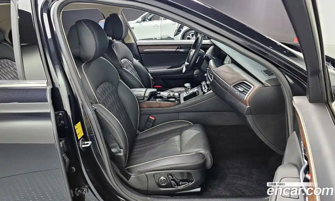 Genesis G90 2021 5.0 Автомат в Москве № 26460, фото 6