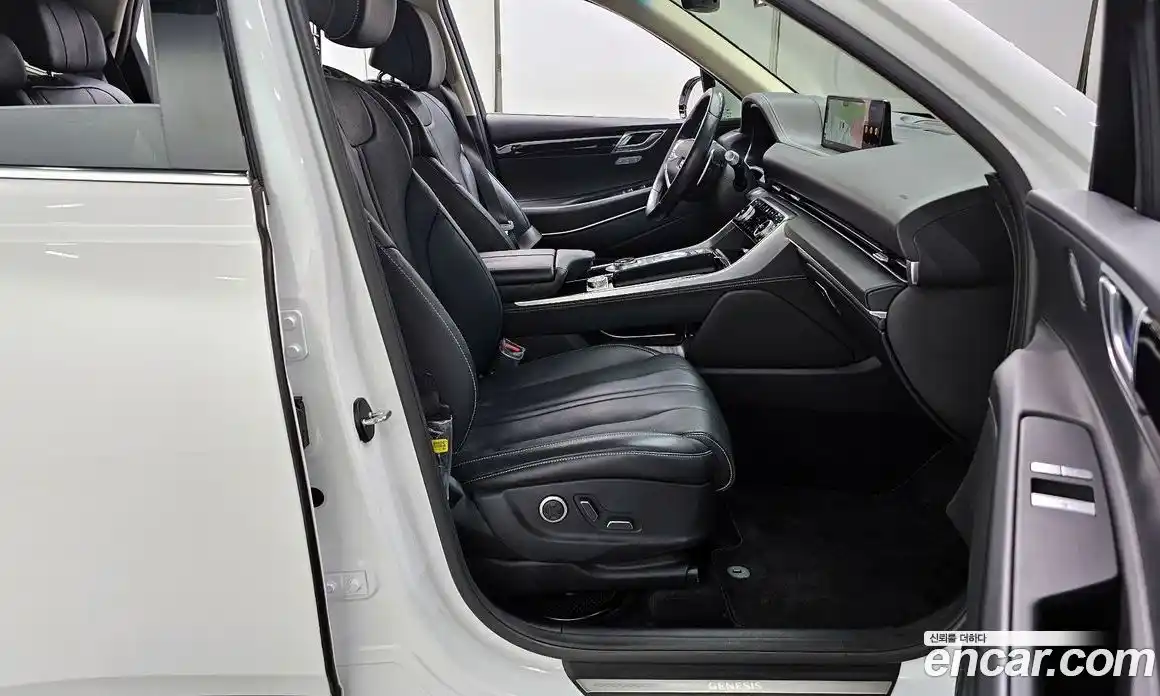 Genesis GV80 2022 2.5 Автомат в Москве № 26756, фото 17