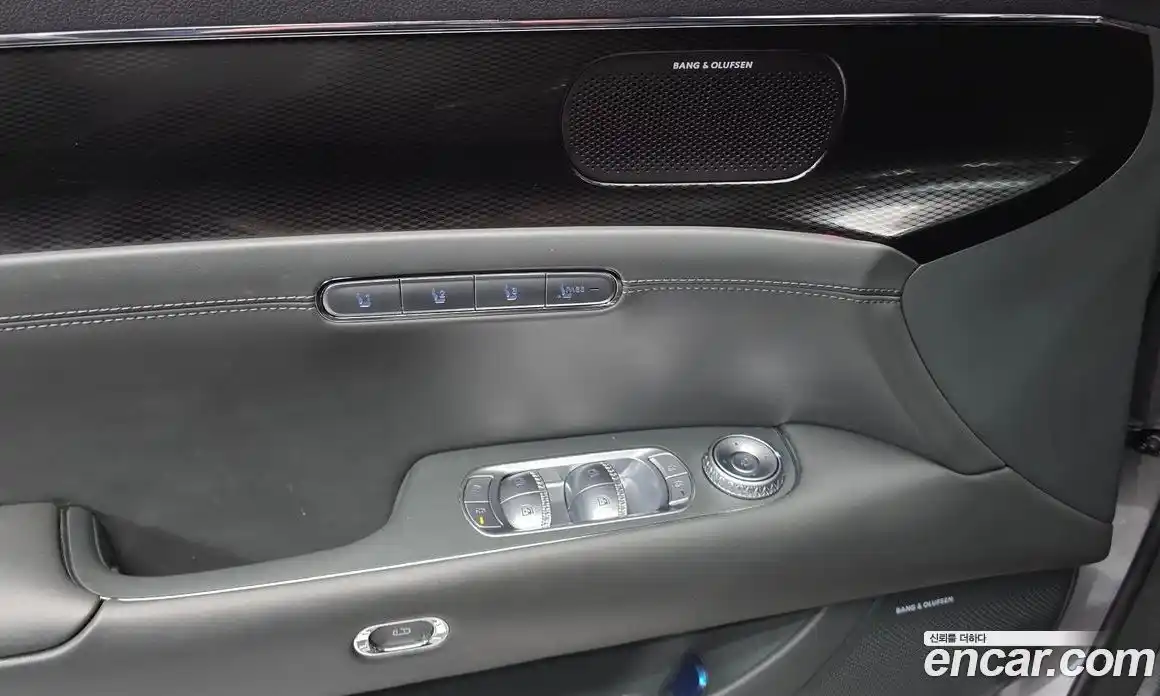 Genesis G90 2023 3.5 Автомат в Москве № 26834, фото 3