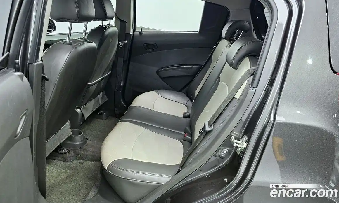 Chevrolet Spark 2014 1.0 Автомат в Москве № 27777, фото 14