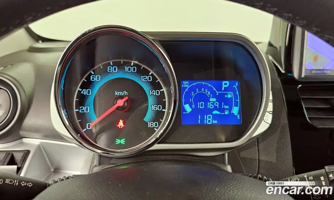 Chevrolet Spark 2014 1.0 Автомат в Москве № 27777, фото 18