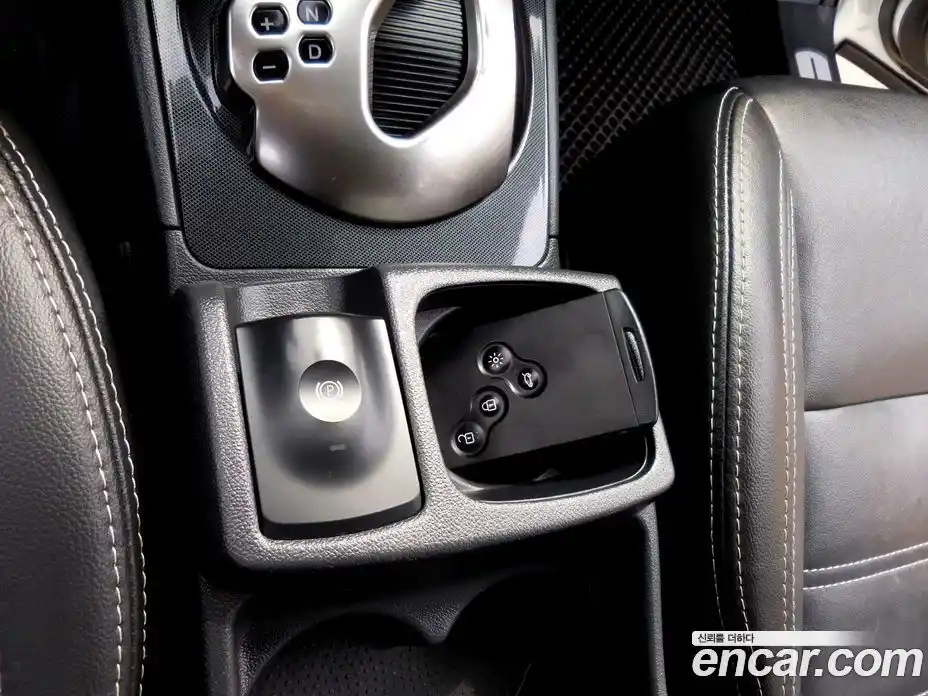 Renault QM5 2014 2.0 Автомат в Москве № 277819, фото 16