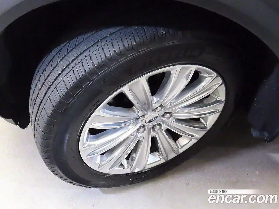 Ford Explorer 2020 2.3 Автомат в Москве № 281918, фото 20