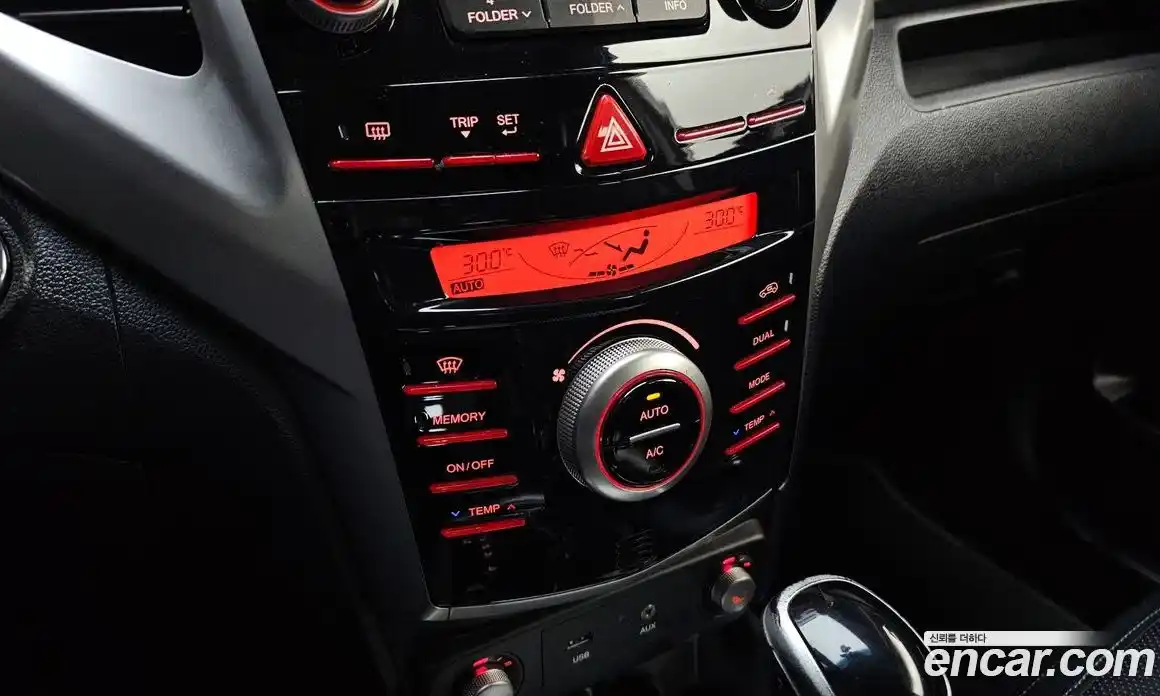 SsangYong TIBOLI 2015 1.6 Автомат в Москве № 28226, фото 15