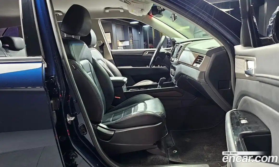 SsangYong Rexton 2018 2.2 Автомат в Москве № 28766, фото 4