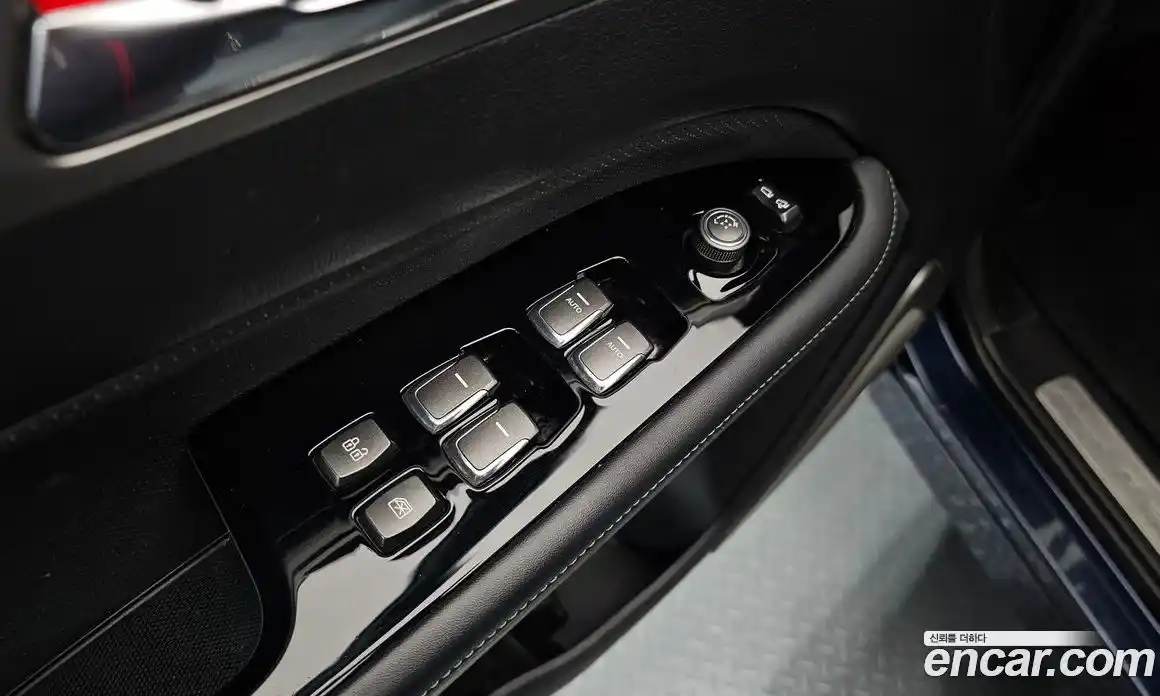 SsangYong Rexton 2018 2.2 Автомат в Москве № 28766, фото 10