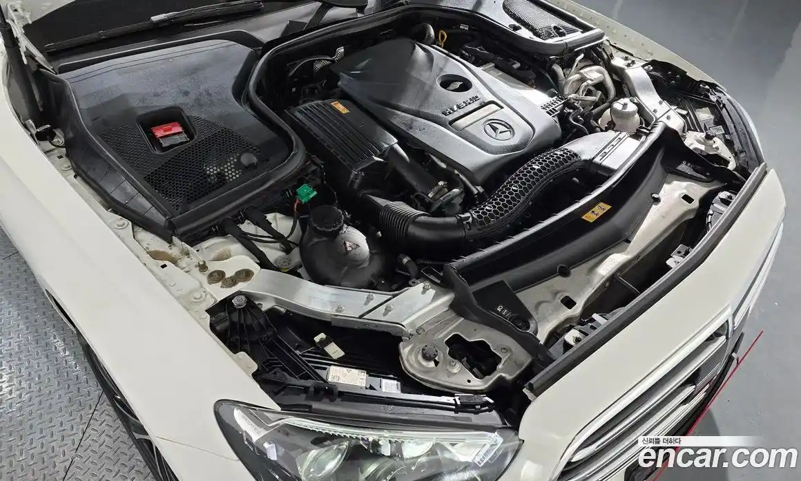 Mercedes-Benz E-Class 2021 2.0 Автомат в Москве № 310537, фото 9