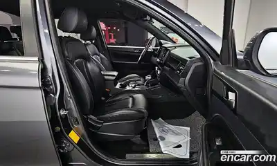 SsangYong Rexton 2021 2.2 Автомат в Москве № 31434, миниатюра 5