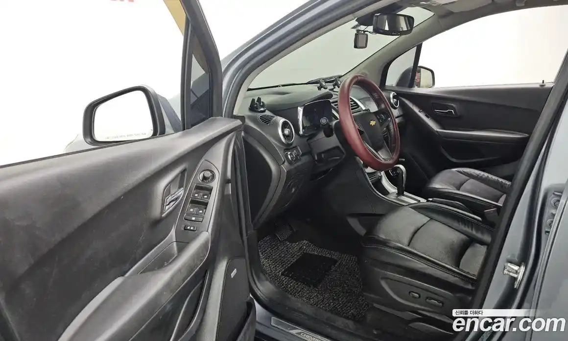 Chevrolet Trax 2015 1.4 Автомат в Москве № 315392, фото 16