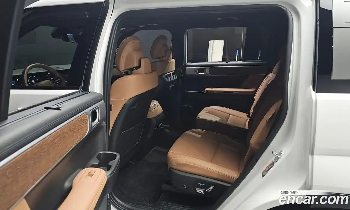 Hyundai Santa Fe 2024 1.6 Автомат в Москве № 318324, фото 13