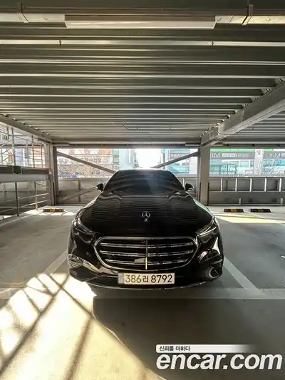 Mercedes-Benz E-Class 2026 2.0 Автомат в Москве № 321408, миниатюра 3