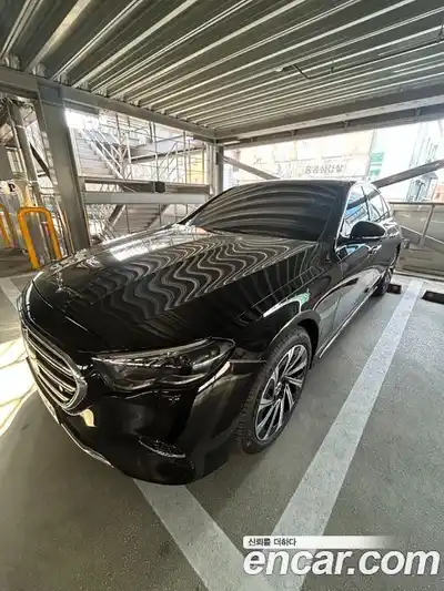 Mercedes-Benz E-Class 2026 2.0 Автомат в Москве № 321408, миниатюра 4