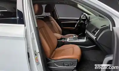 Audi Q5 2022 2.0 Автомат в Москве № 325607, миниатюра 12