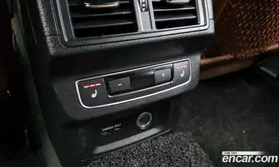 Audi Q5 2022 2.0 Автомат в Москве № 325607, миниатюра 2