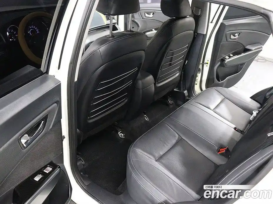 SsangYong TIBOLI 2017 1.6 Автомат в Москве № 32585, фото 19