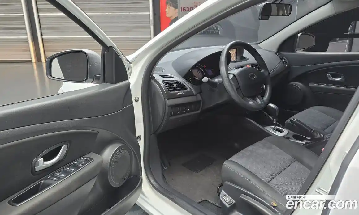 Renault SM3 2014 1.6 Автомат в Москве № 328910, фото 11