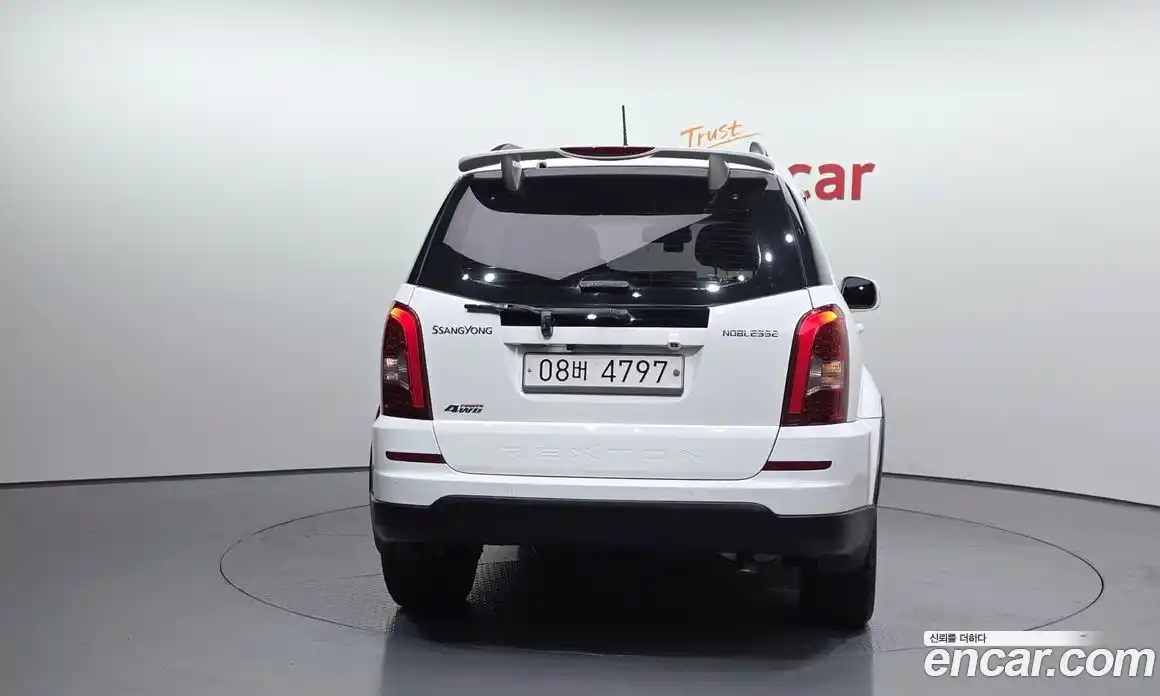 SsangYong Rexton 2013 2.0 Автомат в Москве № 32936, фото 4