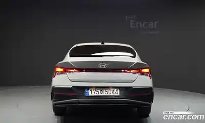 Hyundai Avante 2024 1.6 Автомат в Москве № 330825, миниатюра 2