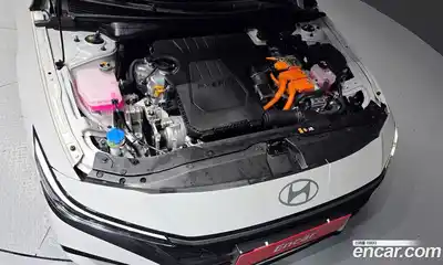 Hyundai Avante 2024 1.6 Автомат в Москве № 330825, миниатюра 10