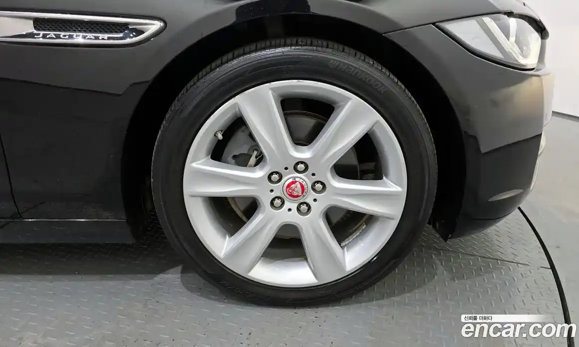 Jaguar XE 2018 2.0 Автомат в Москве № 335824, фото 5