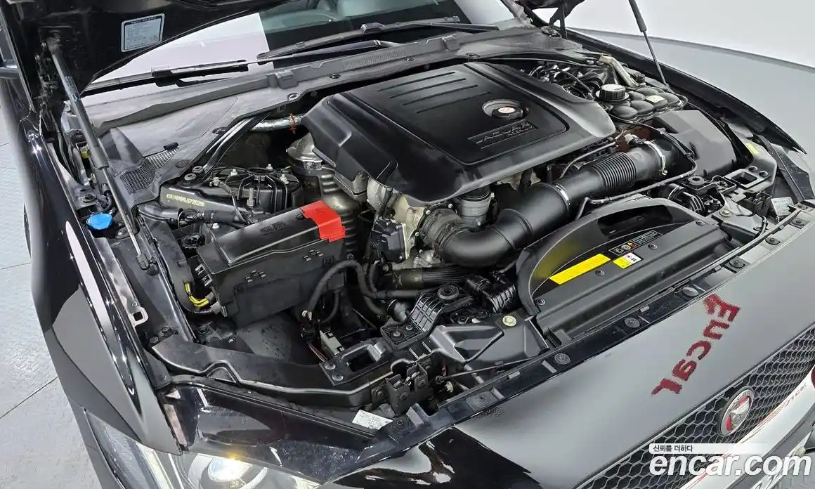 Jaguar XE 2018 2.0 Автомат в Москве № 335824, фото 6