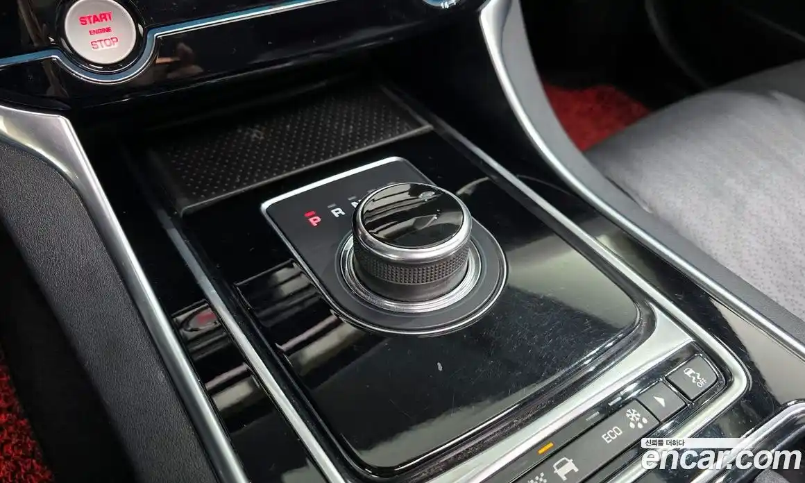 Jaguar XE 2018 2.0 Автомат в Москве № 335824, фото 9