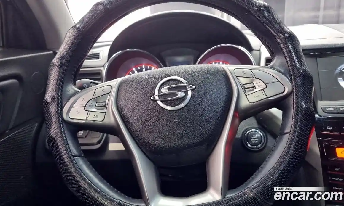 SsangYong TIBOLI 2016 1.6 Автомат в Москве № 34819, фото 9