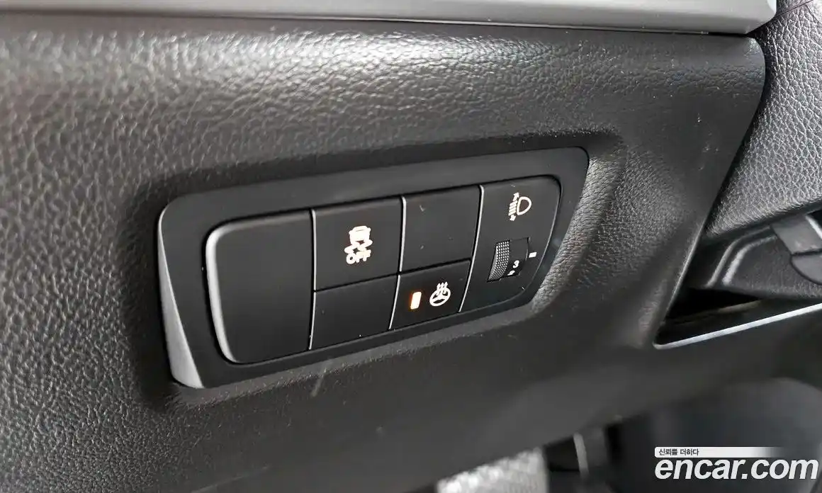 SsangYong Korando 2016 2.2 Автомат в Москве № 34965, фото 8