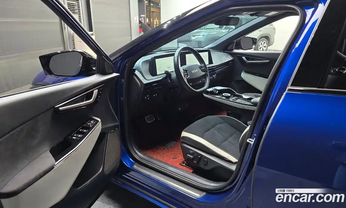 Kia EV6 2023 0.1 Автомат в Москве № 361509, фото 10