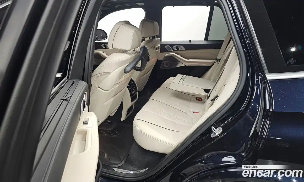 BMW X5 2021 4.4 Автомат в Москве № 367016, фото 11