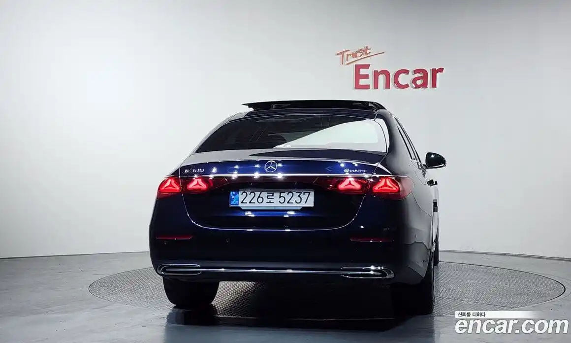 Mercedes-Benz E-Class 2024 2.0 Автомат в Москве № 369035, фото 4