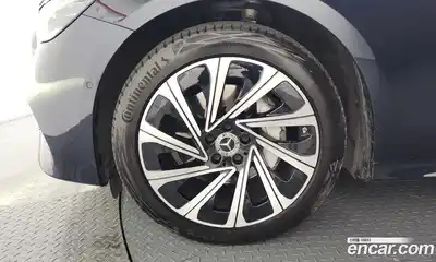 Mercedes-Benz E-Class 2024 2.0 Автомат в Москве № 369035, миниатюра 5