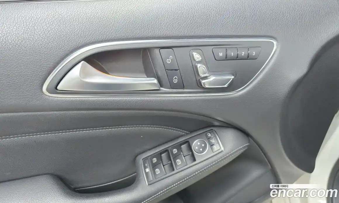 Mercedes-Benz B-Class 2018 2.0 Автомат в Москве № 371980, фото 17