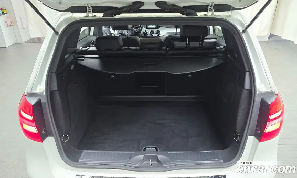 Mercedes-Benz B-Class 2018 2.0 Автомат в Москве № 371980, фото 20