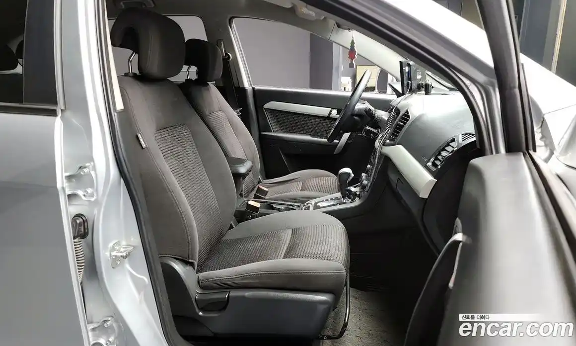Chevrolet Captiva 2015 2.0 Автомат в Москве № 39331, фото 17