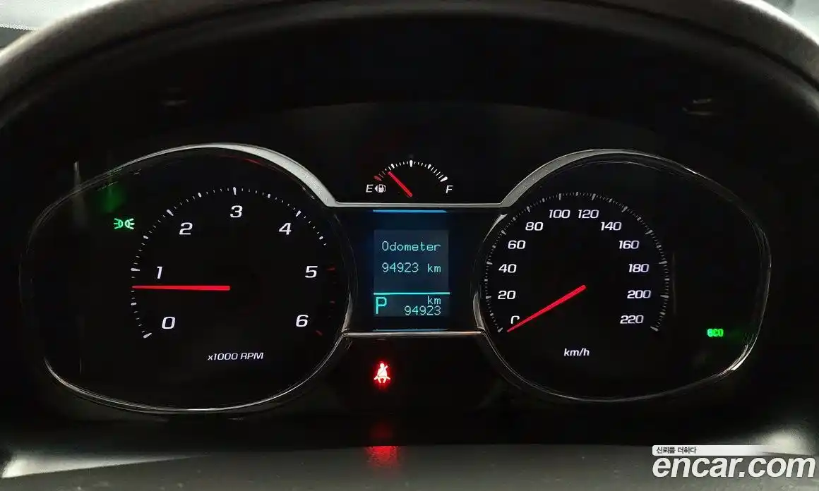 Chevrolet Captiva 2015 2.0 Автомат в Москве № 39331, фото 18