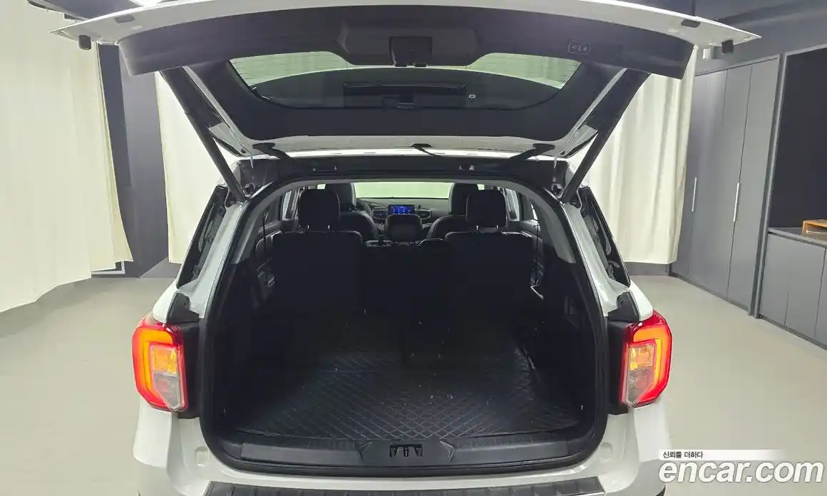 Ford Explorer 2021 3.0 Автомат в Москве № 403297, фото 20