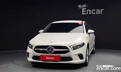 Mercedes-Benz A-Class 2020 2.0 Автомат в Москве № 413246, миниатюра 3