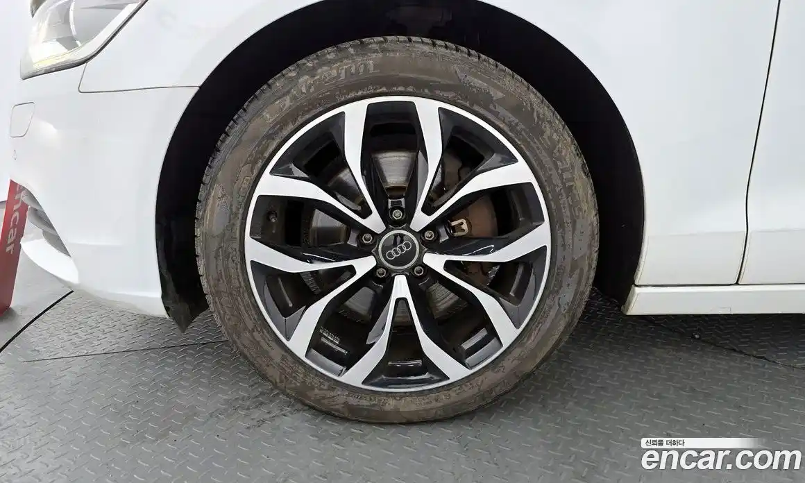 Audi A6 2013 2.0 Автомат в Москве № 414499, фото 5