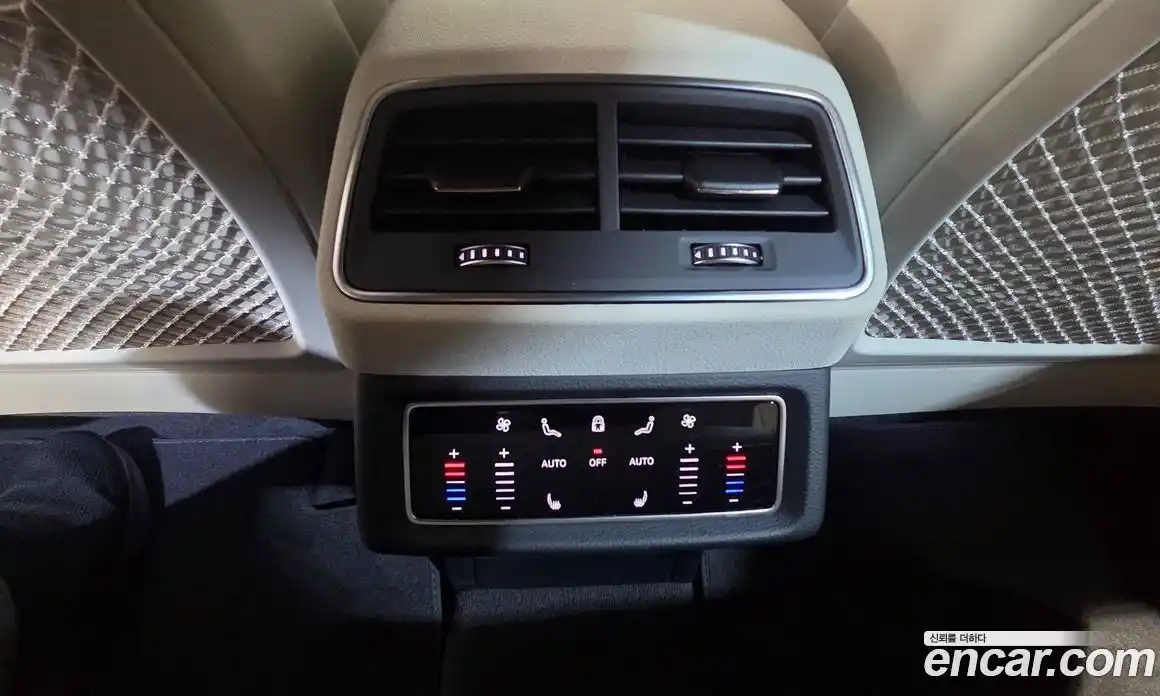 Audi Q8 e-tron 2024 Автомат в Москве № 415099, фото 12