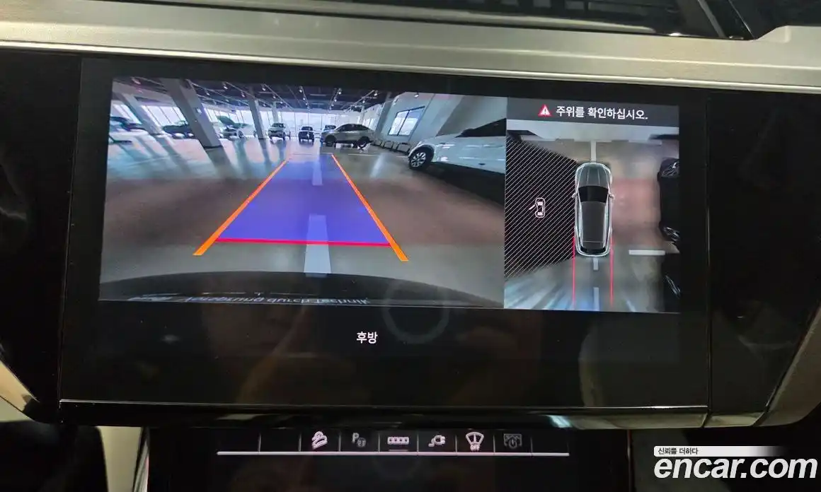 Audi Q8 e-tron 2024 Автомат в Москве № 415099, фото 14