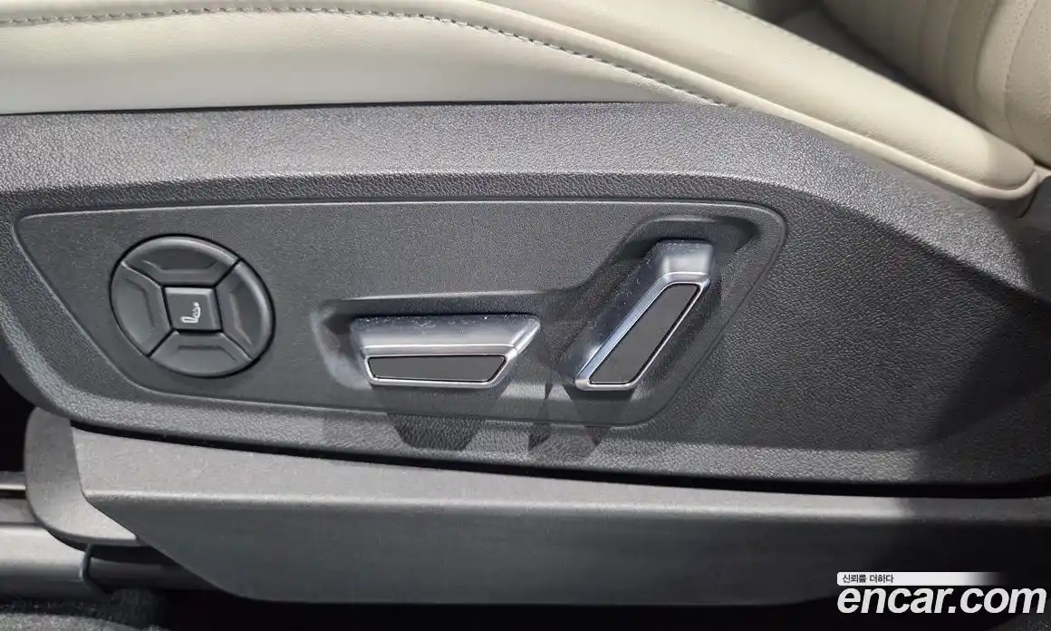 Audi Q8 e-tron 2024 Автомат в Москве № 415099, фото 15