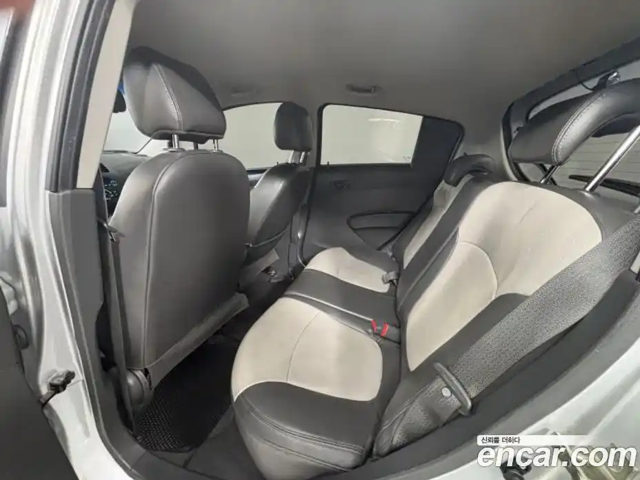 Chevrolet Spark 2012 1.0 Автомат в Москве № 42040, фото 15