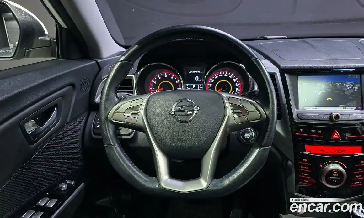 SsangYong TIBOLI 2016 1.6 Автомат в Москве № 421155, фото 13