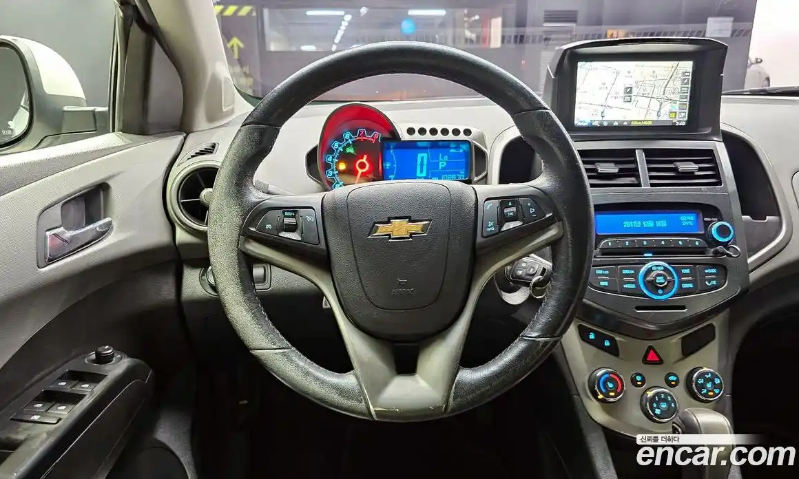 Chevrolet Aveo 2014 1.6 Автомат в Москве № 42343, фото 13