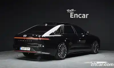 Hyundai Grandeur 2023 3.5 Автомат в Москве № 449478, миниатюра 2