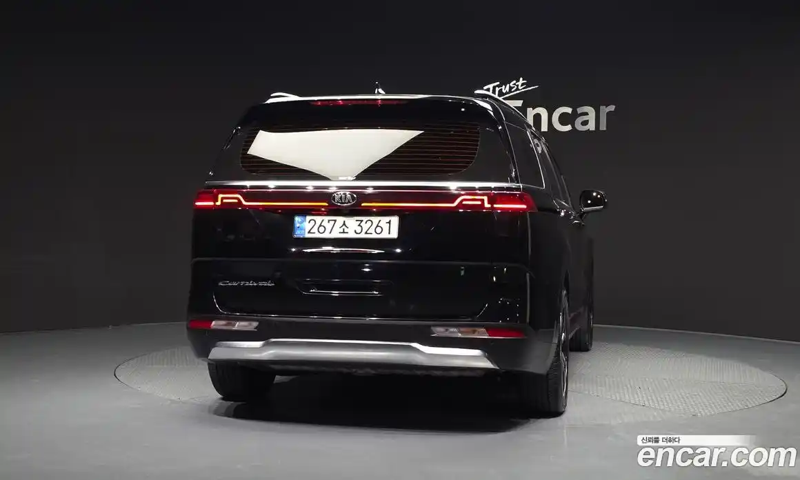 Kia Canival 2021 2.2 Автомат в Москве № 452519, фото 4