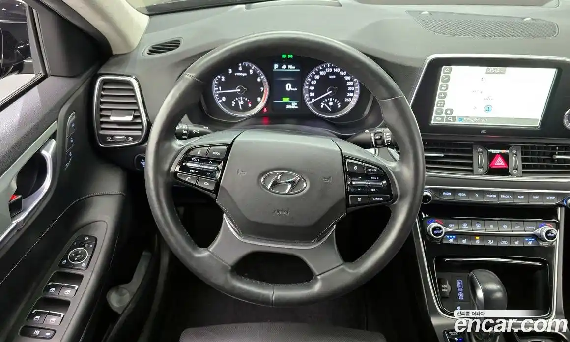 Hyundai Grandeur 2017 3.0 Автомат в Москве № 458849, фото 14