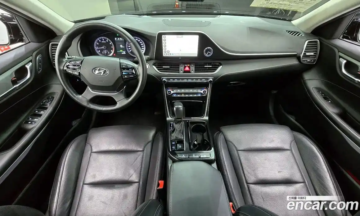 Hyundai Grandeur 2017 3.0 Автомат в Москве № 458849, фото 7